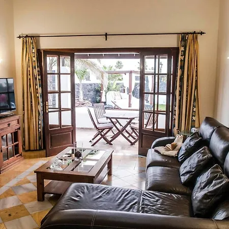 Villa Victoria Playa Blanca *