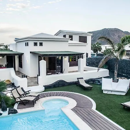 Villa Victoria Playa Blanca Villa